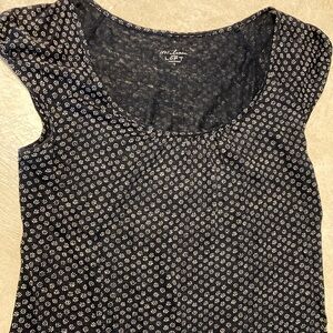 Ann Taylor Loft navy blue linen top with flowers size S